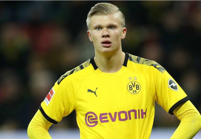 一箭双雕，姆巴佩上演皇马生涯&欧冠首次大四喜（双喜临门，姆巴佩完成皇马生涯与欧冠首个大四喜）