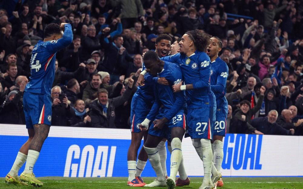 图拉姆：不认为现在踢利物浦我们就占优，每场比赛都是独立的（图拉姆：即便此刻面对利物浦也谈不上优势，每一场都是全新的较量）