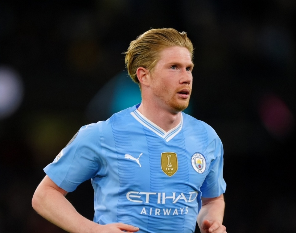 赛后未感谢球迷，捷克全队奖金被取消，队长绍切克被撤职（赛后未向球迷致意，捷克队全队奖金被取消，队长绍切克遭免职）