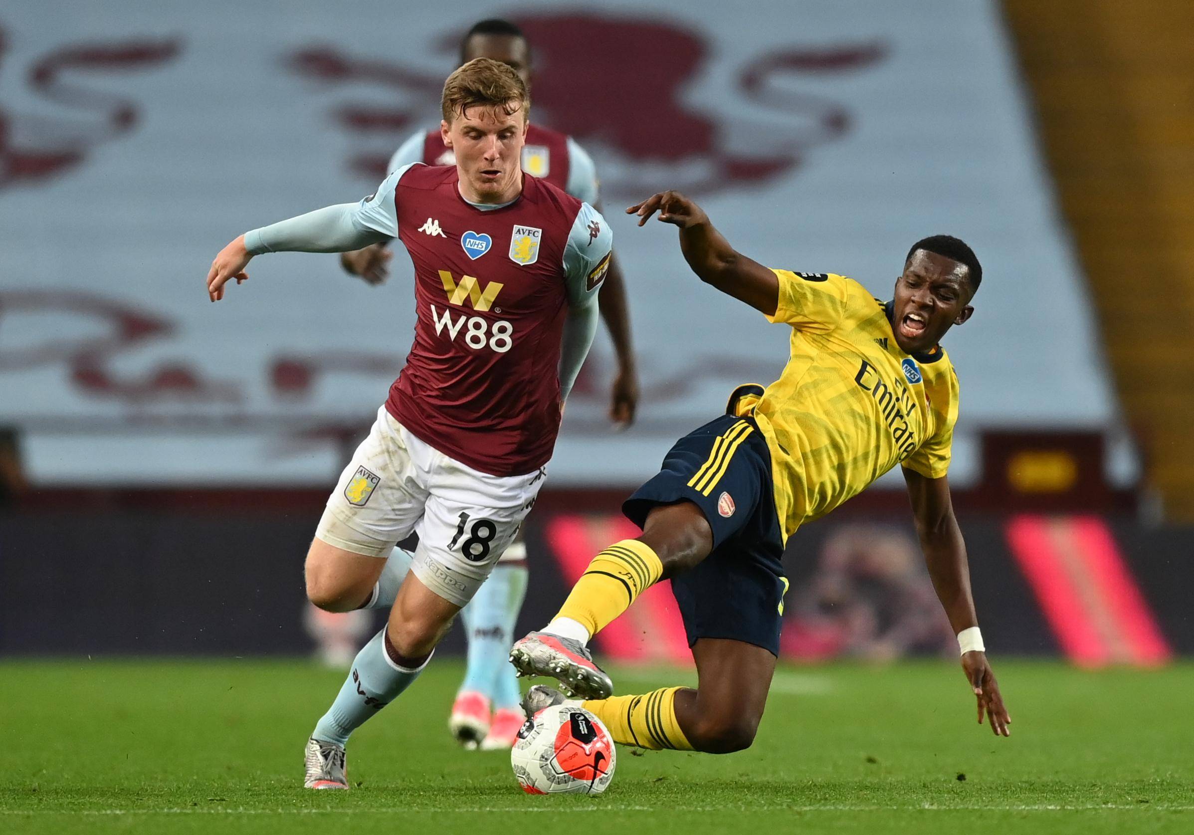 2025／26赛季英超：桑德兰的逆袭才刚开始，他们能站稳英超吗（2025／26英超：桑德兰逆风起航，能否站稳顶级联赛？）