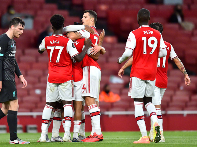 美记：快船与弗兰克谈续约还为时过早，但快船暂不会重大调整（美媒：快船与弗兰克续约时机未到，球队短期内无意大改动）