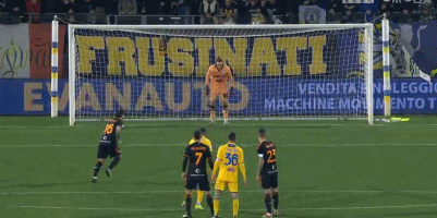 一场0：0让邵佳一收获最大发现 国足新门神诞生 3老将可以退役了（0-0之战的最大收获：邵佳一认定国足新门神崛起，三位老将或功成身退）