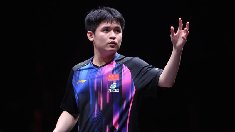 布冯：从未见过球迷从55分钟开始嘘国家队，这没有任何建设性（布冯：球迷从第55分钟就开始嘘国家队？前所未见，毫无建设性）