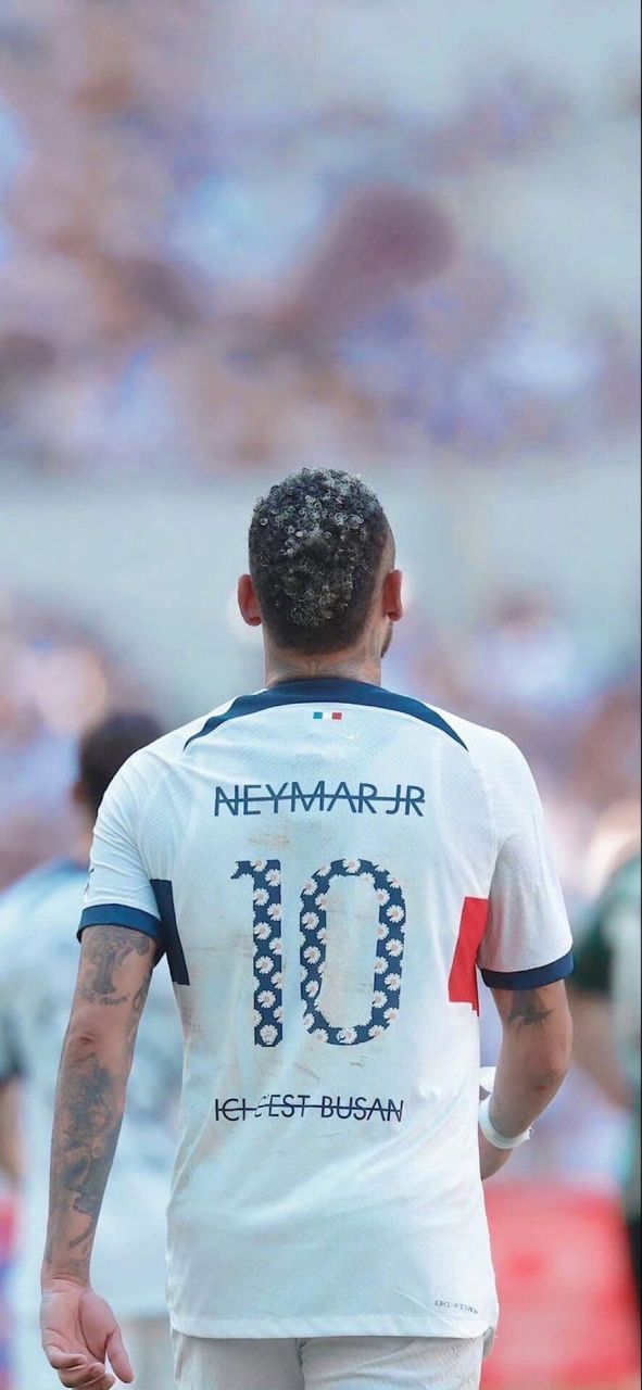 深得球员支持！欧冠不敌曼城后，多位皇马球员发声力挺阿隆索（欧冠负于曼城后，皇马多名球员集体发声力挺阿隆索，队内支持度飙升）